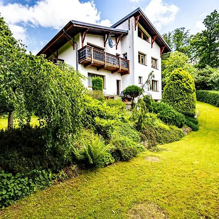 Homestay Trojka House *